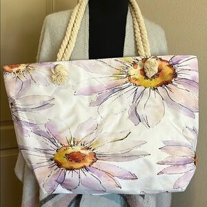 NWT Floral Canvas Zippered Oversized Tote Bag with Rope Handles